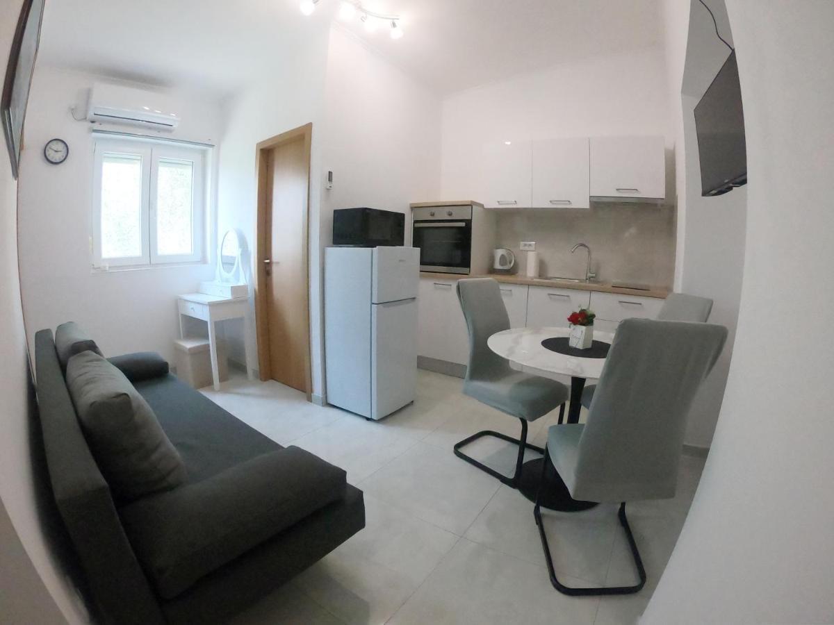 Apartman Tina Ражанац Екстер'єр фото